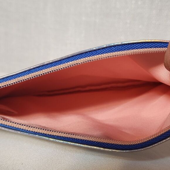 5/$20 Ipsy Cosmetic Makeup Travel Organizer Purse Organizer Silver Shiny - Picture 4 of 6